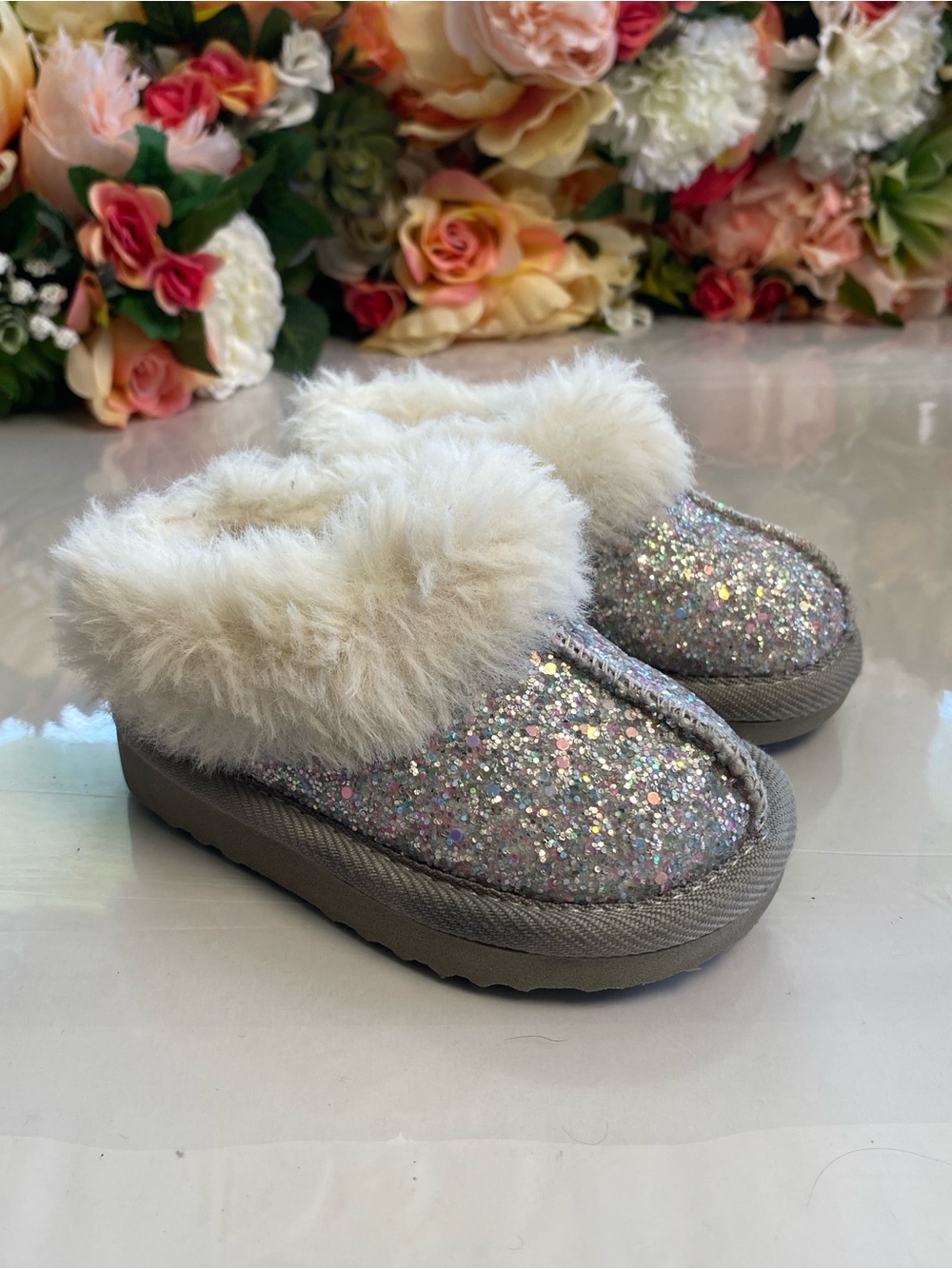 Girls Glitter Faux Fur Ankle Boots Silver Sparkle Cozy Winter Shoes Size 5